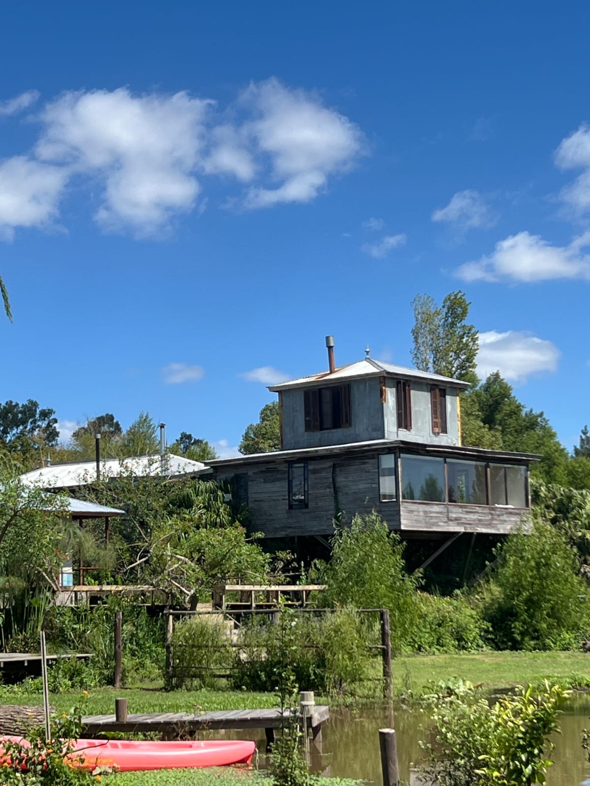 Casarbol vista desde el arroyo del Delta